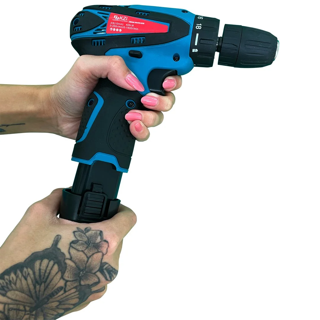 Parafusadeira 12V Sem Fio Profissional + 2 Baterias + Maleta Completa 45Nm 5 Parafusadeira e Furadeira 12V Bateria Extra 1300mAh 60Hz Kazalinda - Ferramenta Eletrica Profissional Compacta